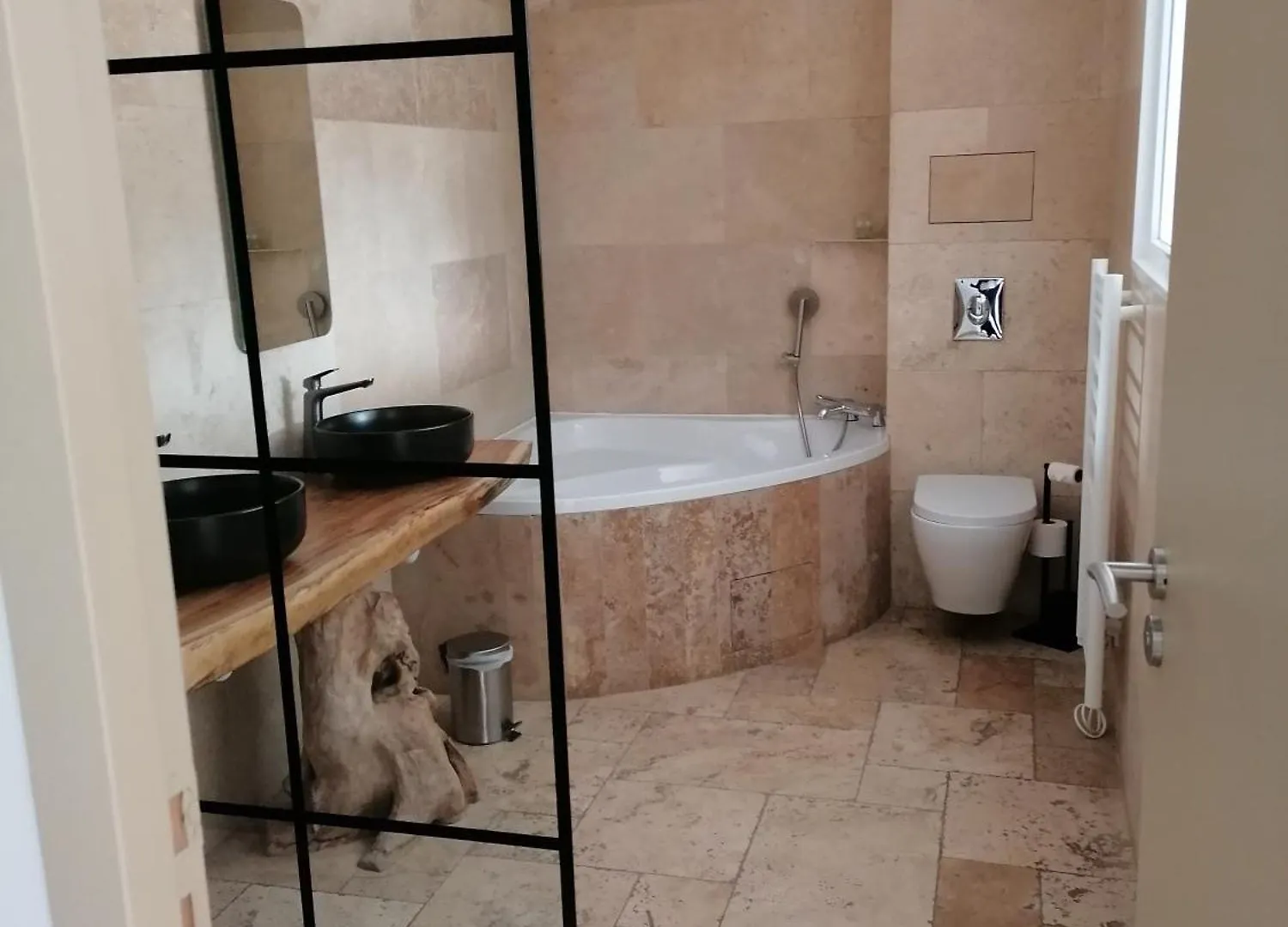 Domaine De La Nerthe- Hotel Provence Mediterranee Gignac-la-Nerthe