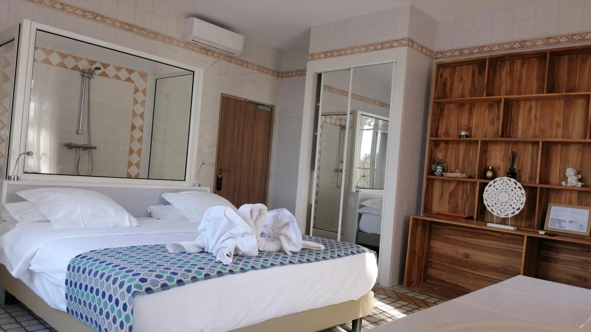 Domaine De La Nerthe- Hotel Provence Mediterranee Gignac-la-Nerthe